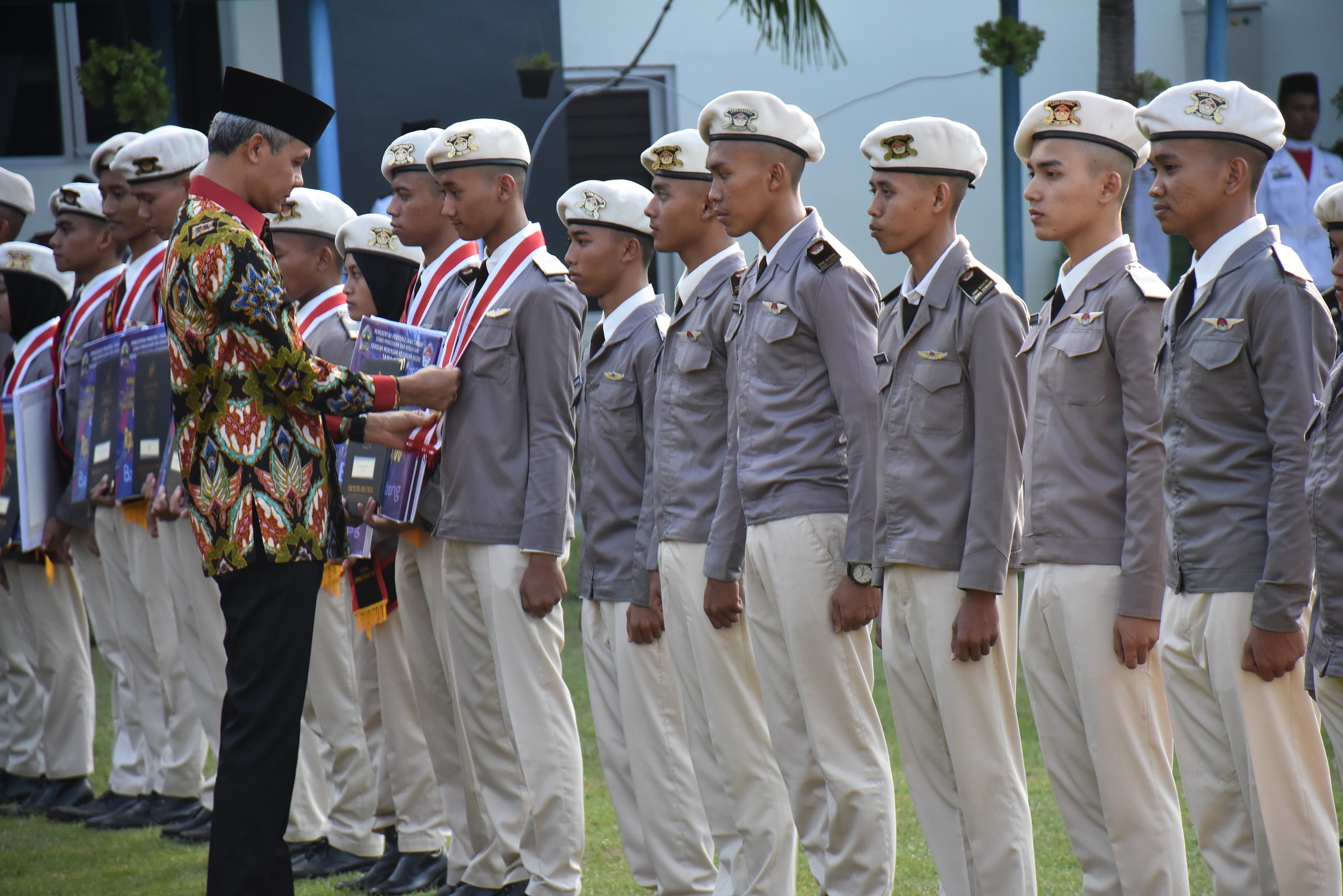 70 % Lulusan SMKN Jateng Terserap Kerja - Pemerintah Provinsi Jawa Tengah