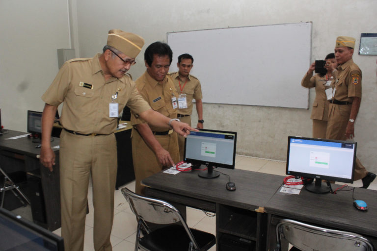 SMK di Jateng 100 Persen UNBK Pemerintah Provinsi Jawa 