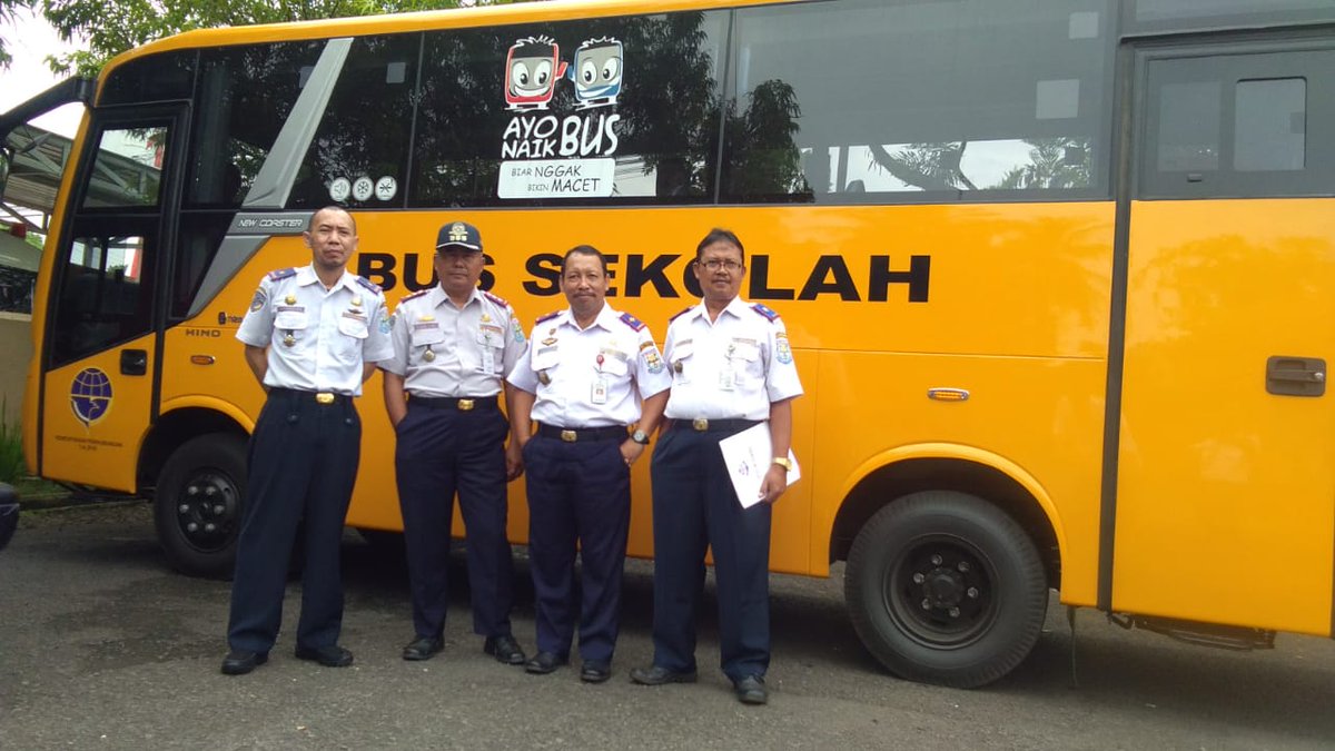 Dinhub Purbalingga Terima Satu Unit Bus Sekolah