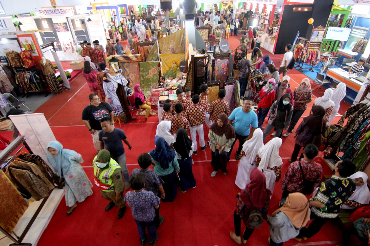 Targetkan Pekan Batik Lingkup Internasional Tahun 2019