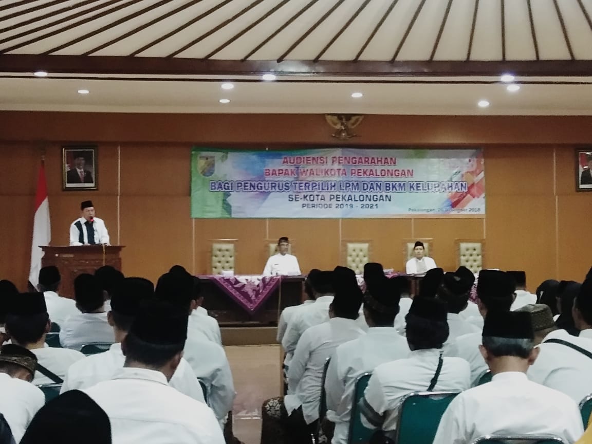 Walikota Beri Arahan Bagi Pengurus LPM-BKM terpilih