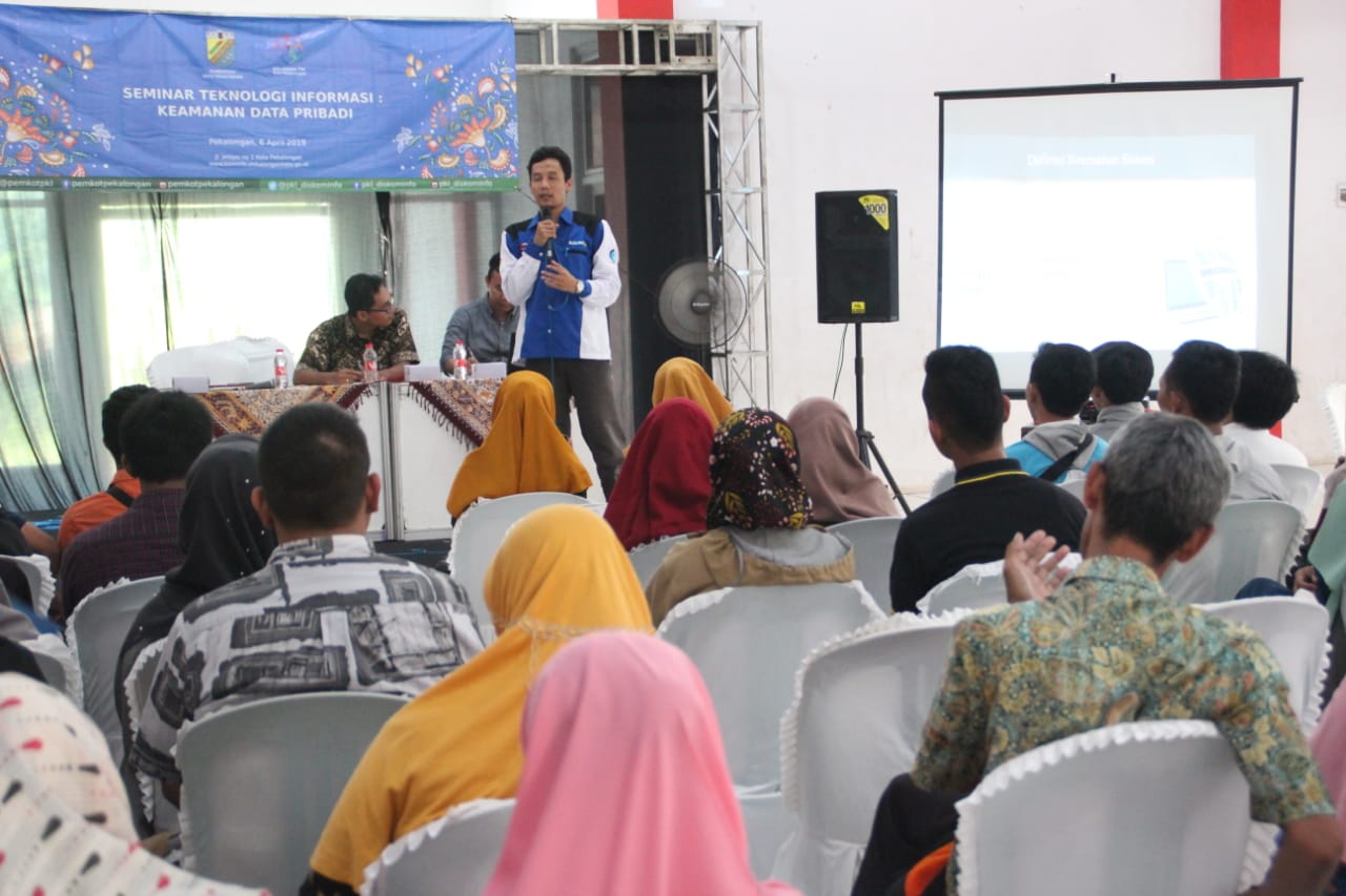 Masyarakat Diedukasi Pentingnya Keamanan Data Pribadi