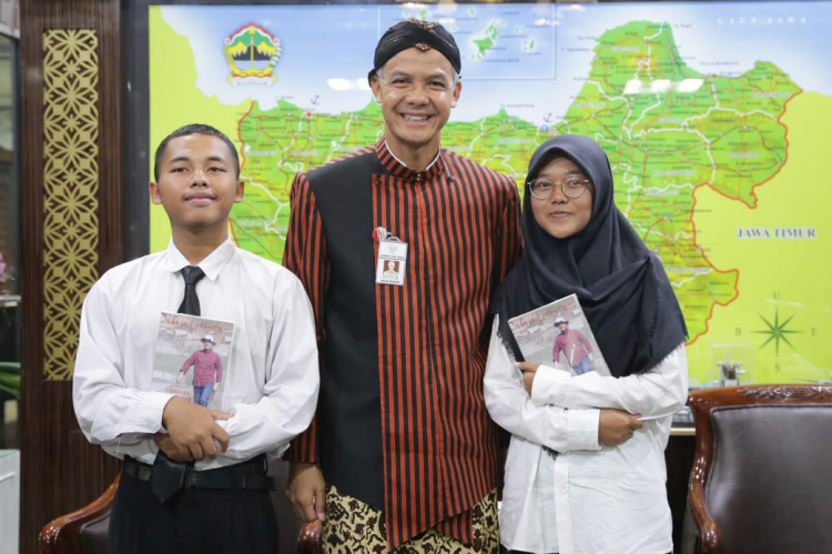 Hendak Diwawancara Ganjar Justru Ajak Siswa Sma Ngaji Bareng Pemerintah Provinsi Jawa Tengah