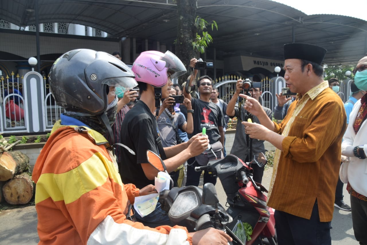 1 000 Botol Hand Sanitizer Dibagikan Gratis Pemerintah 