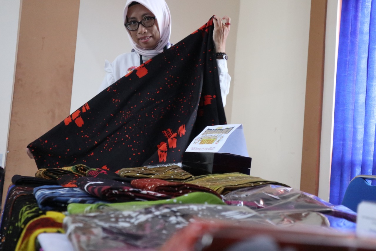  Batik  Ciprat Karya Disabilitas Jadi Seragam  Kemensos 