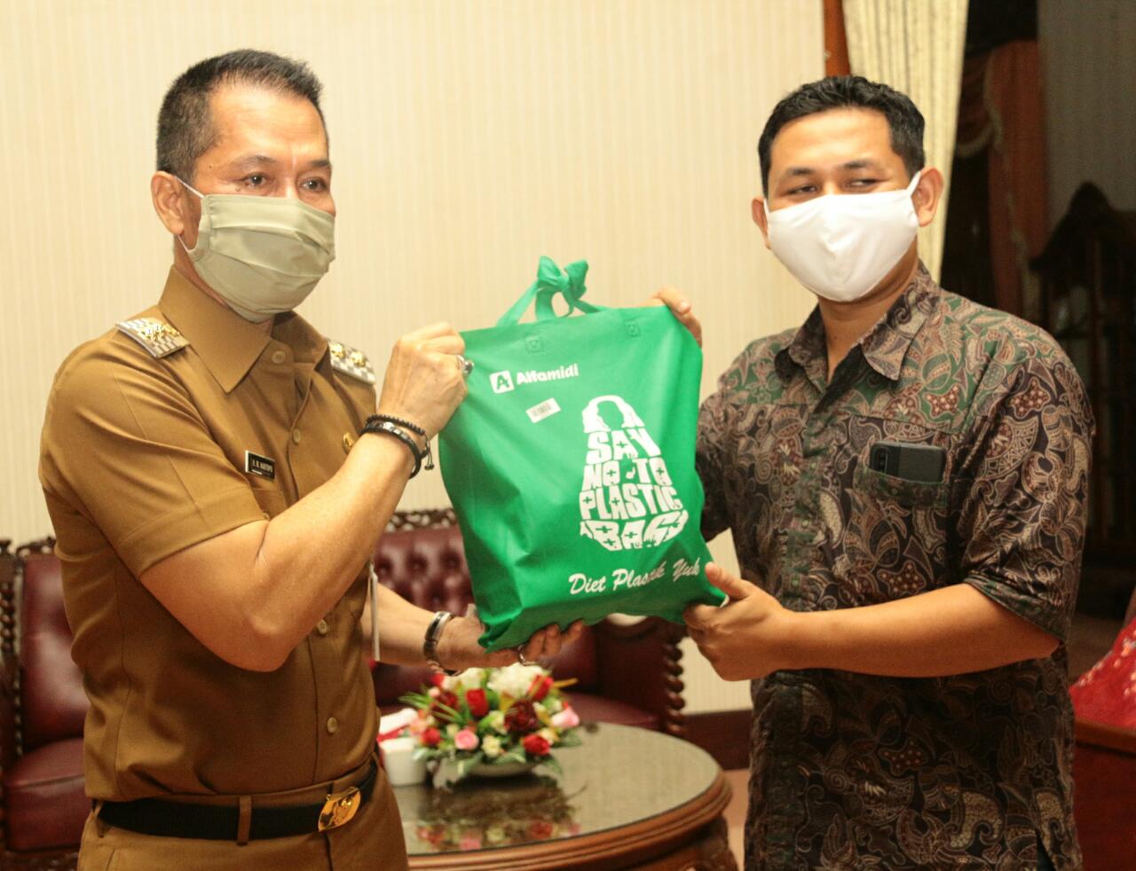 Minimarket di Kudus Beri Bantuan Tahap II