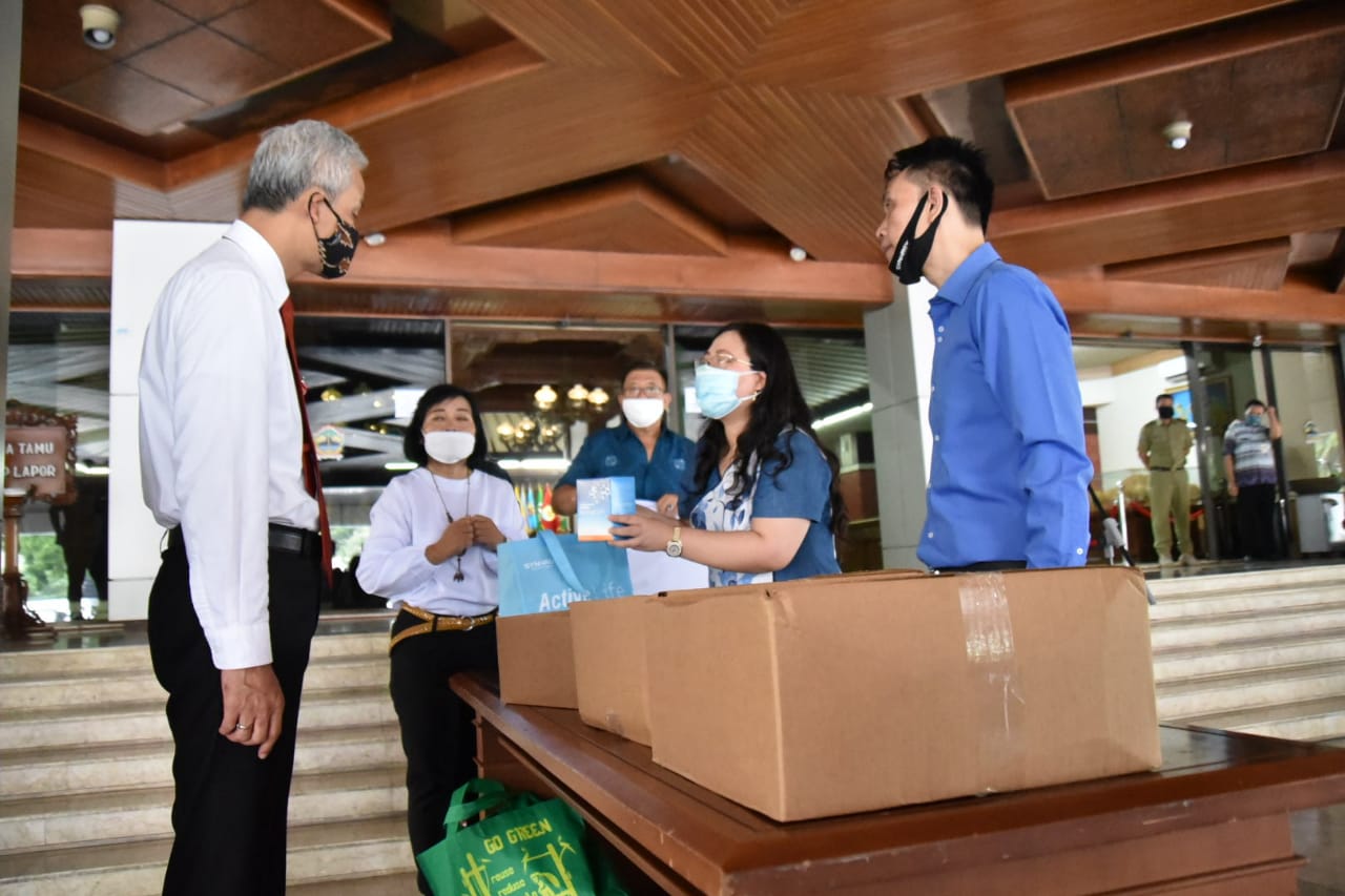 Bantu Tenaga Medis, Agar Mereka Merasa Tak Sendirian