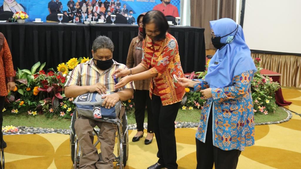 Kembangkan Potensi, Penyandang Disabilitas Dilatih Bisnis Digital ...