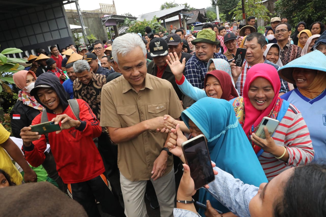 Panen Padi Dimulai, Ganjar Harap Harga Beras Di Jateng Stabil Dalam ...