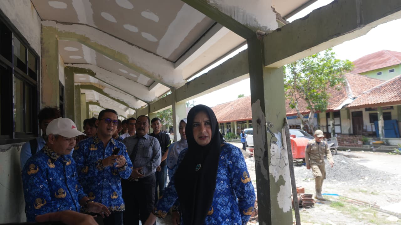 SMPN 2 Sragi Terima Bantuan Pembangunan Rp2,5M