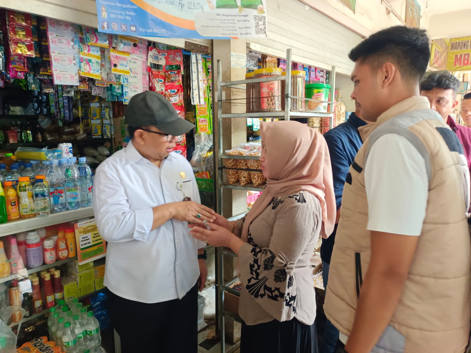 Sidak Pasar, Batang Pastikan Harga Berasa Sesuai HET