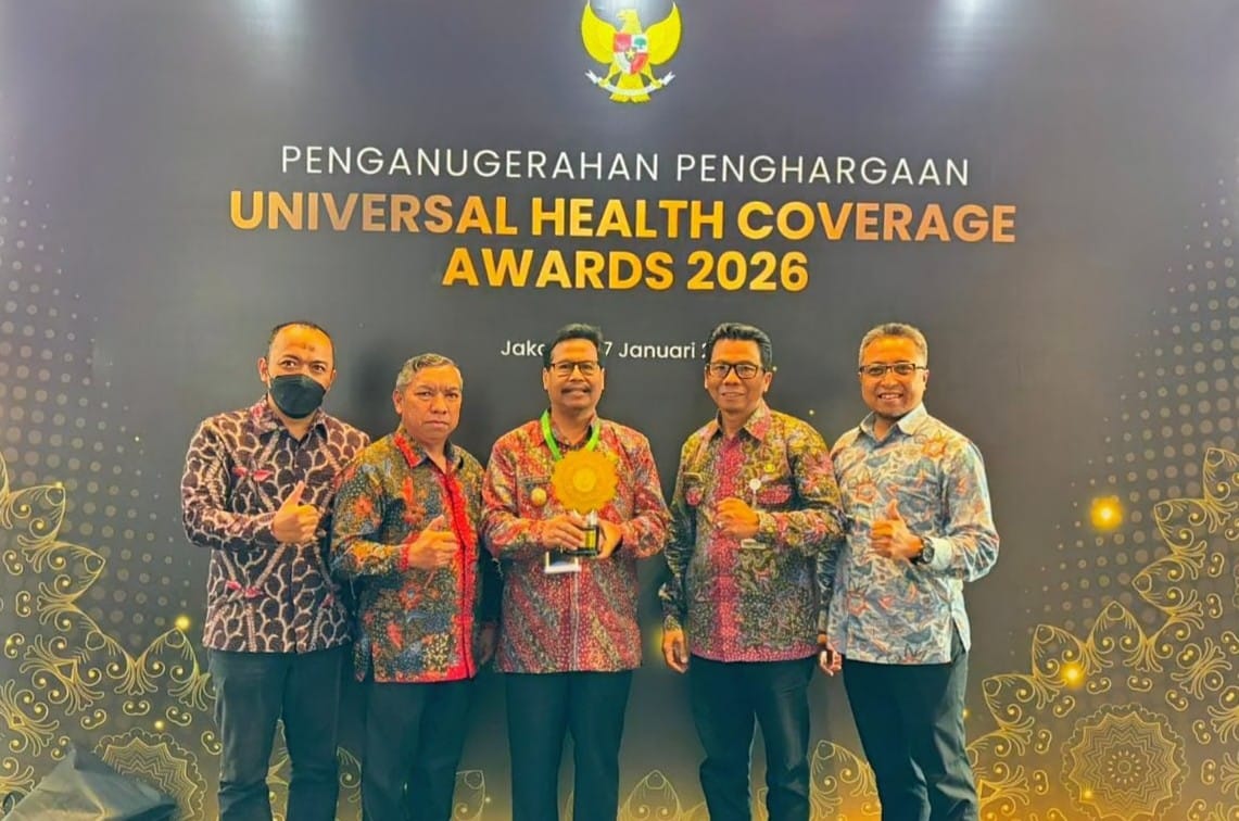 Pemkab Rembang Raih Penghargaan UHC Prioritas