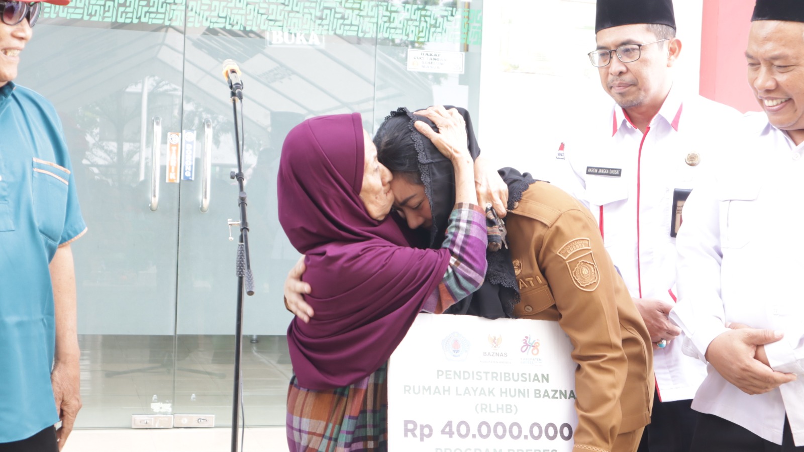100 Marbot di Brebes Jalani Cek Kesehatan Gratis