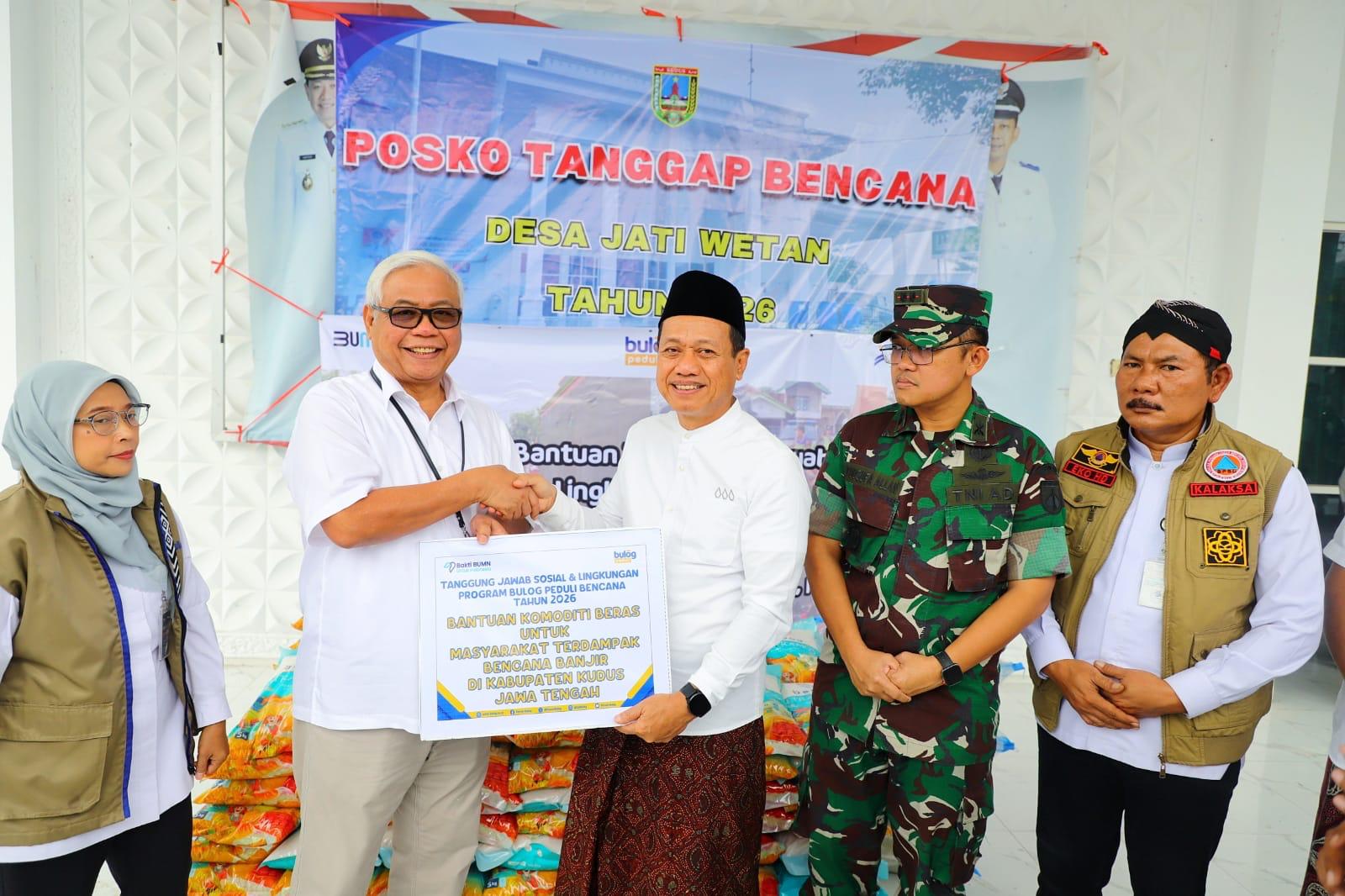 Pemkab Kudus dan Jepara Terima Bantuan 1 Ton Beras Premium dari Perum Bulog