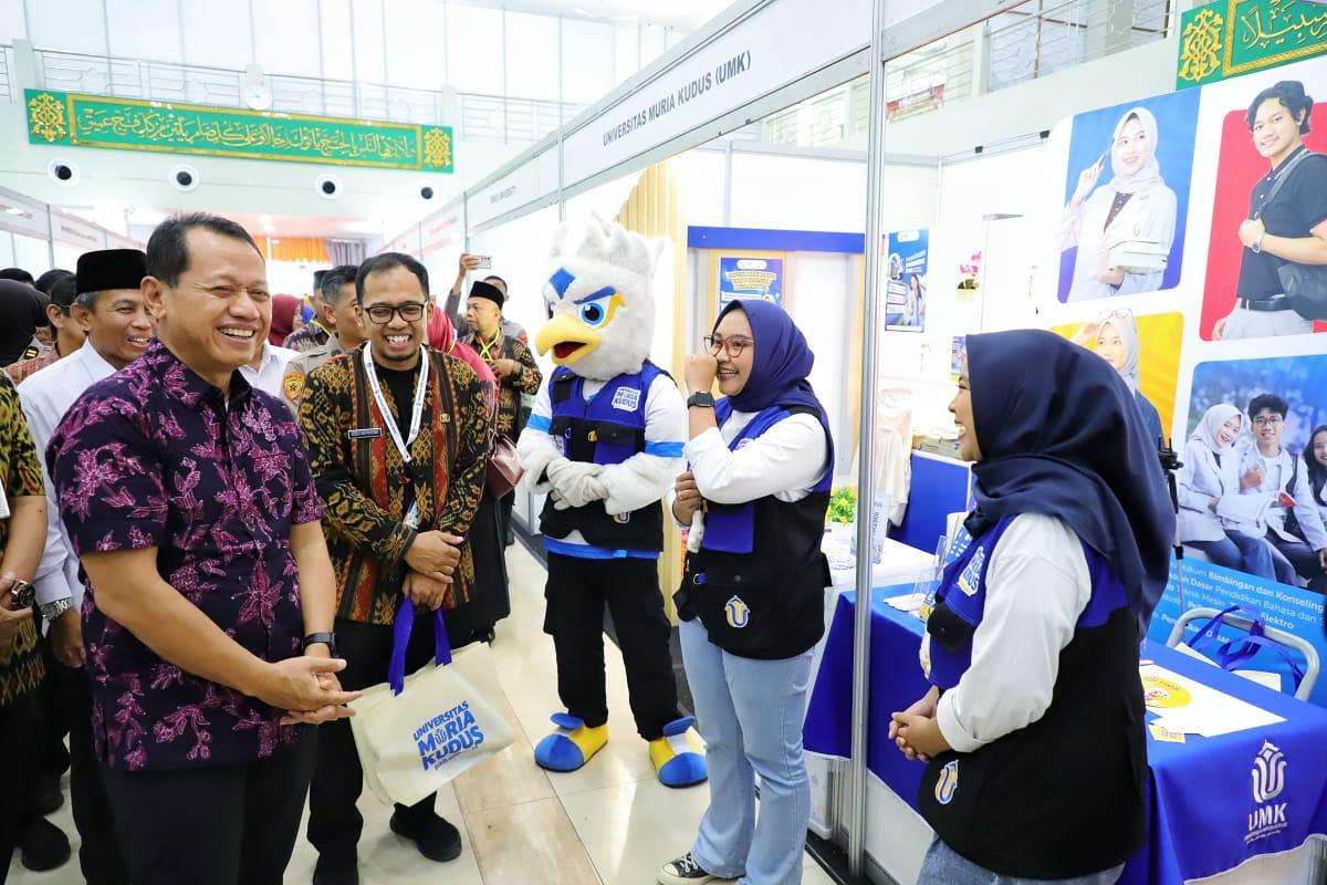 Ribuan Siswa Antusias Hadiri di Expo Perguruan Tinggi XI 2026