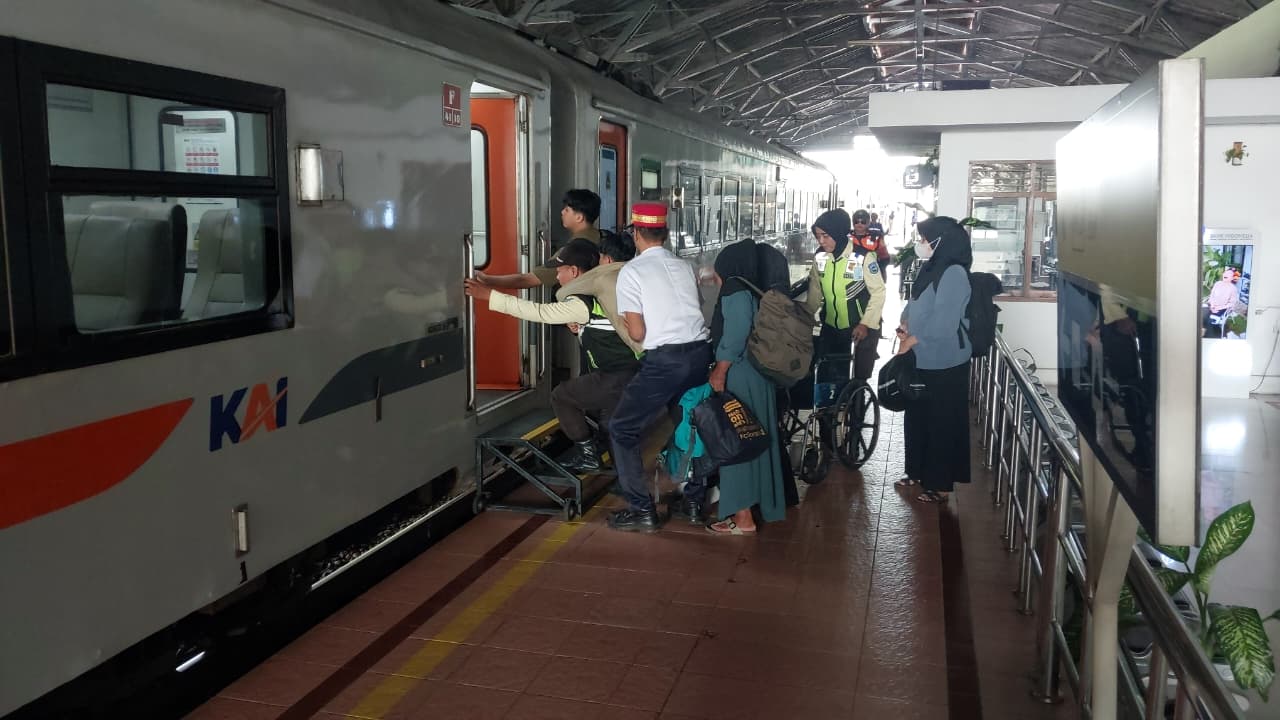 Warga Pekalongan Didorong Manfaatkan Reduksi Tarif KAI