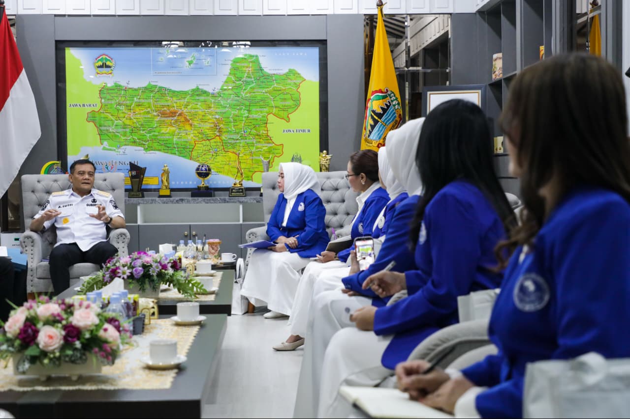 Gubernur Ahmad Luthfi Minta Iwapi Jateng Perkuat UMKM