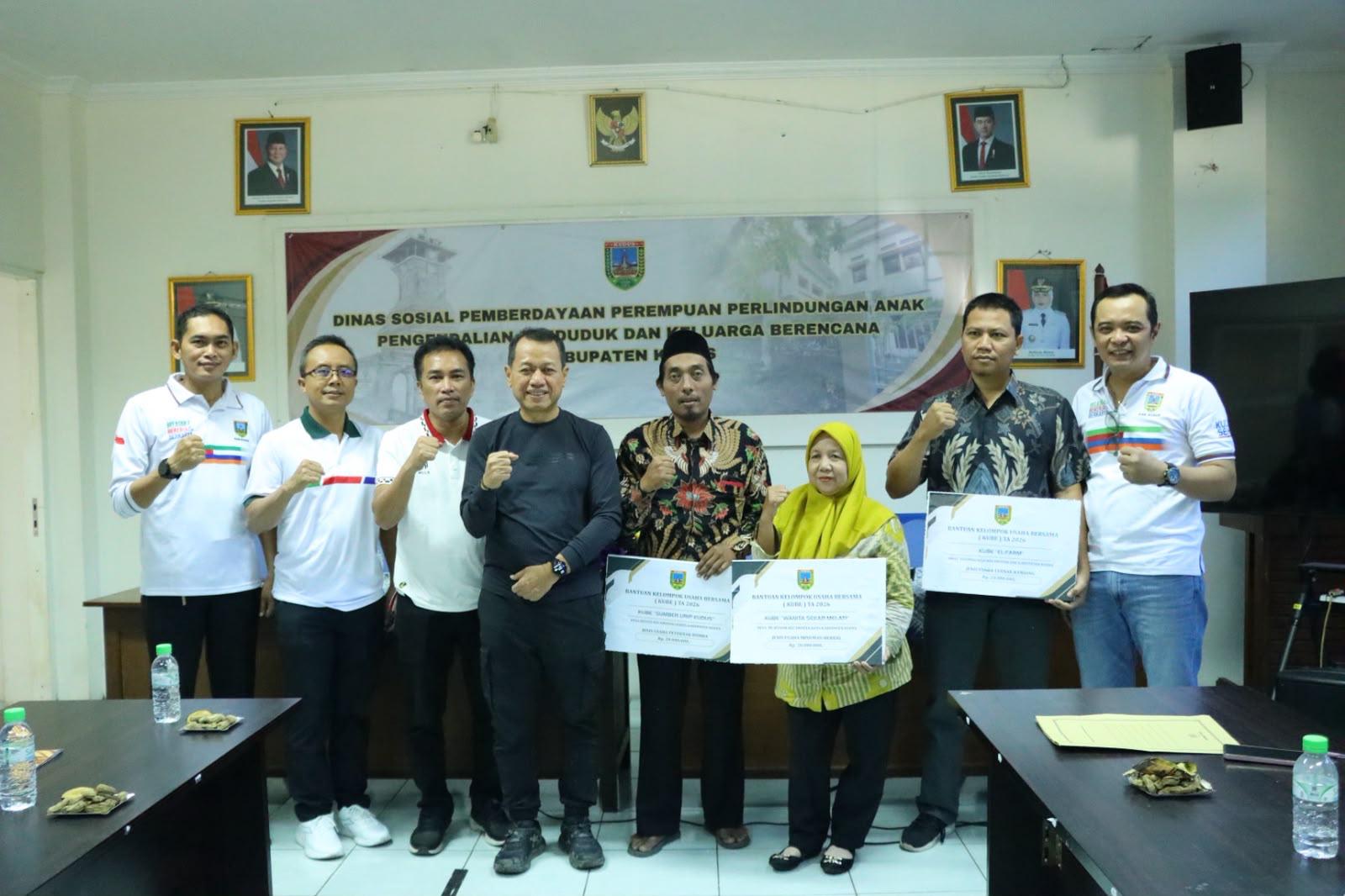 15 Kelompok Usaha Bersama di Kudus Terima Bantuan Modal Usaha