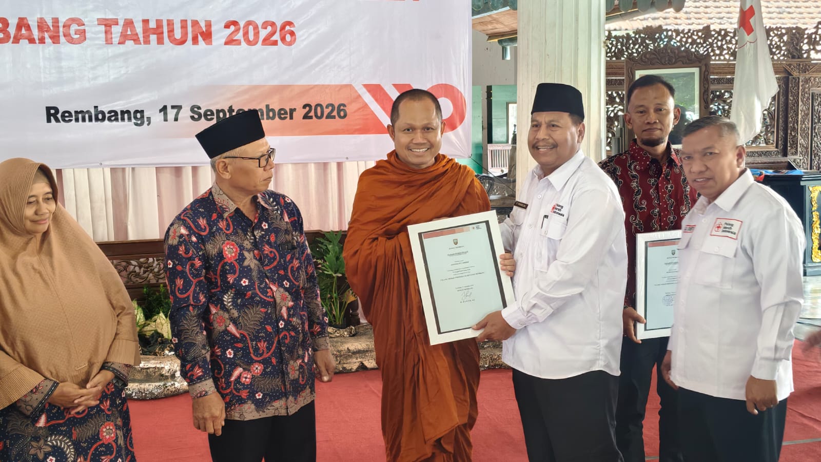HUT ke-81 PMI, Bupati Harno Beri Penghargaan untuk Pendonor Darah Sukarela
