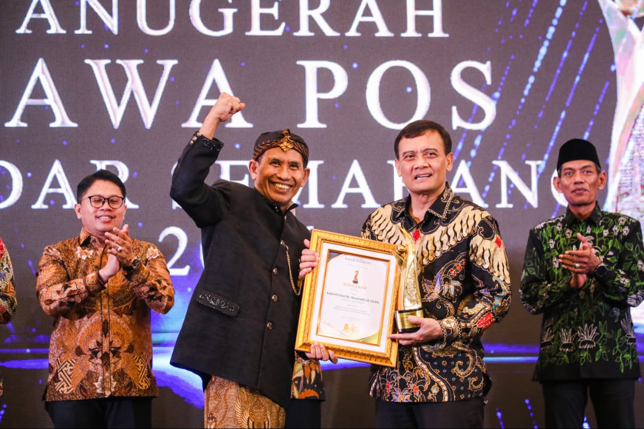 Ahmad Luthfi Dinobatkan sebagai Penggagas Program Sekolah Kemitraan Pertama di Indonesia